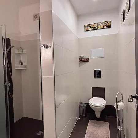 Apartman Stylish 2 Bedroom In Center Szófia