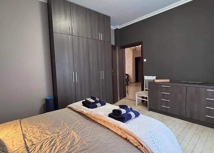 Apartamento Stylish 2 Bedroom In Center *