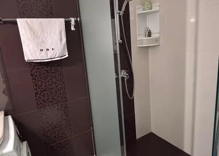 Apartamento Stylish 2 Bedroom In Center *